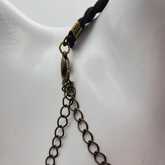 Native thread black spooled twine necklace N1625 - Picture 3 of 4